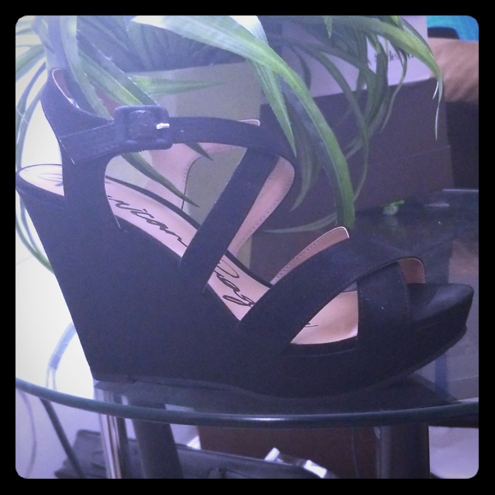 Womens Rachey Peep Toe Casual Platform Sandals, Bl